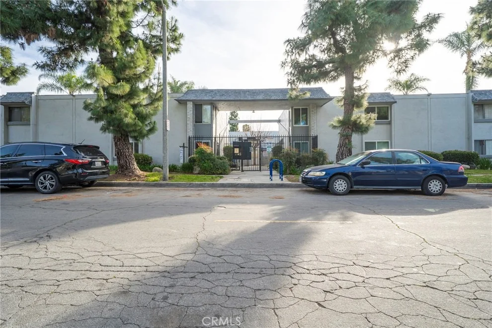 Unit for sale at 5500 Ackerfield Avenue, Long Beach, CA 90805
