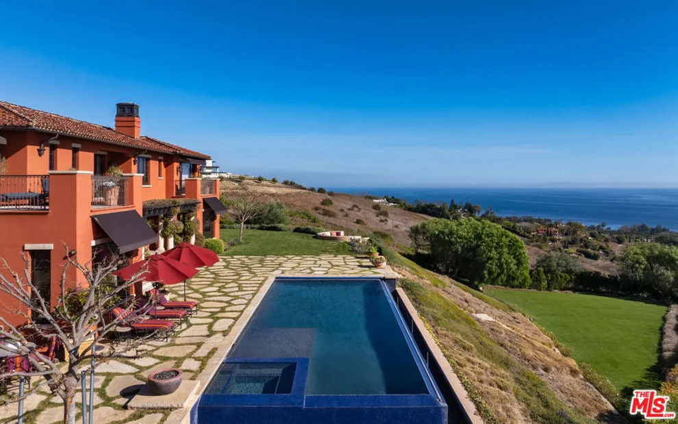 Unit for sale at 6093 Murphy Way, Malibu, CA 90265