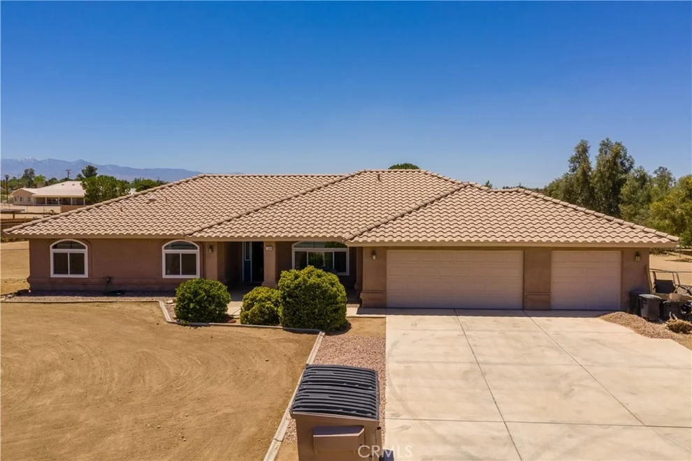 Unit for sale at 11554 Cottonwood Avenue, Hesperia, CA 92345