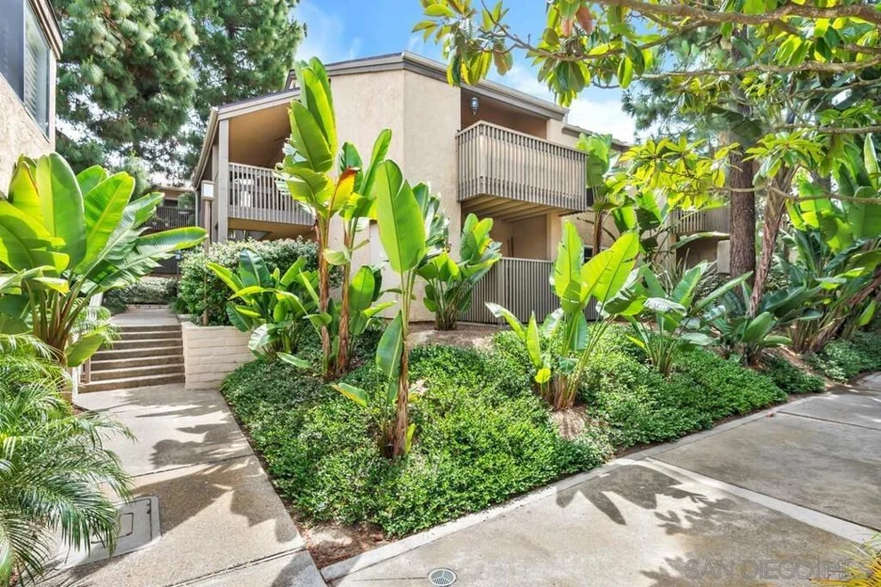 Unit for sale at 8620 Via Mallorca, La Jolla, CA 92037