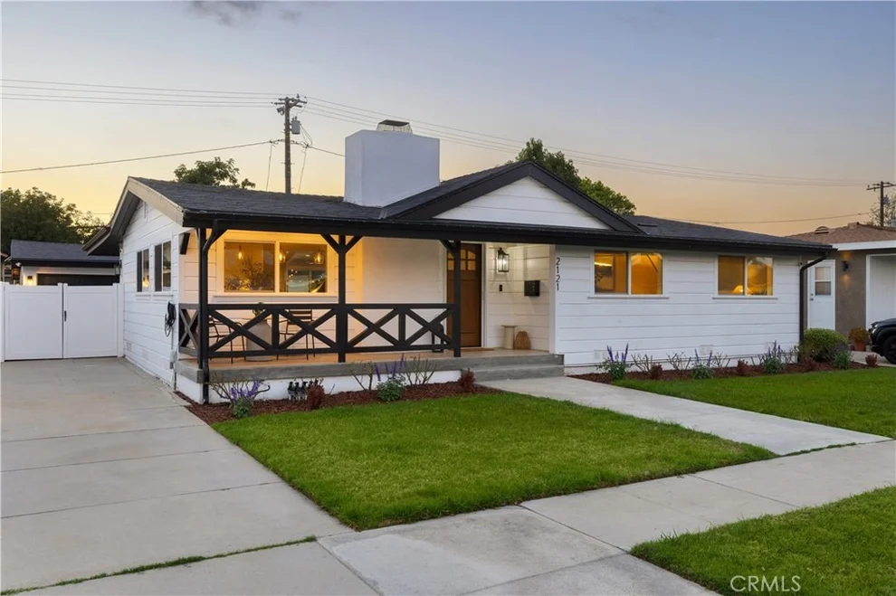 Unit for sale at 2121 Fanwood Avenue, Long Beach, CA 90815