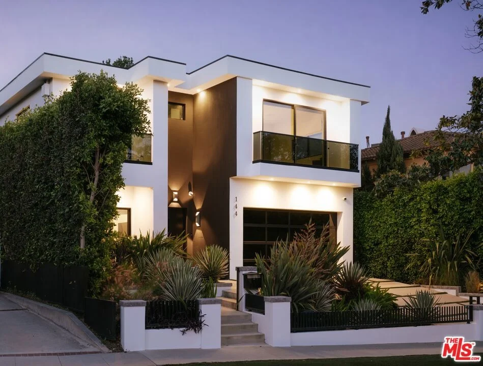 Unit for sale at 144 N Bowling Green Way, Los Angeles, CA 90049