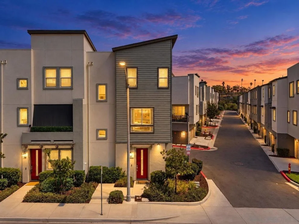 Unit for sale at 2516 S Escondido Blvd, Escondido, CA 92025