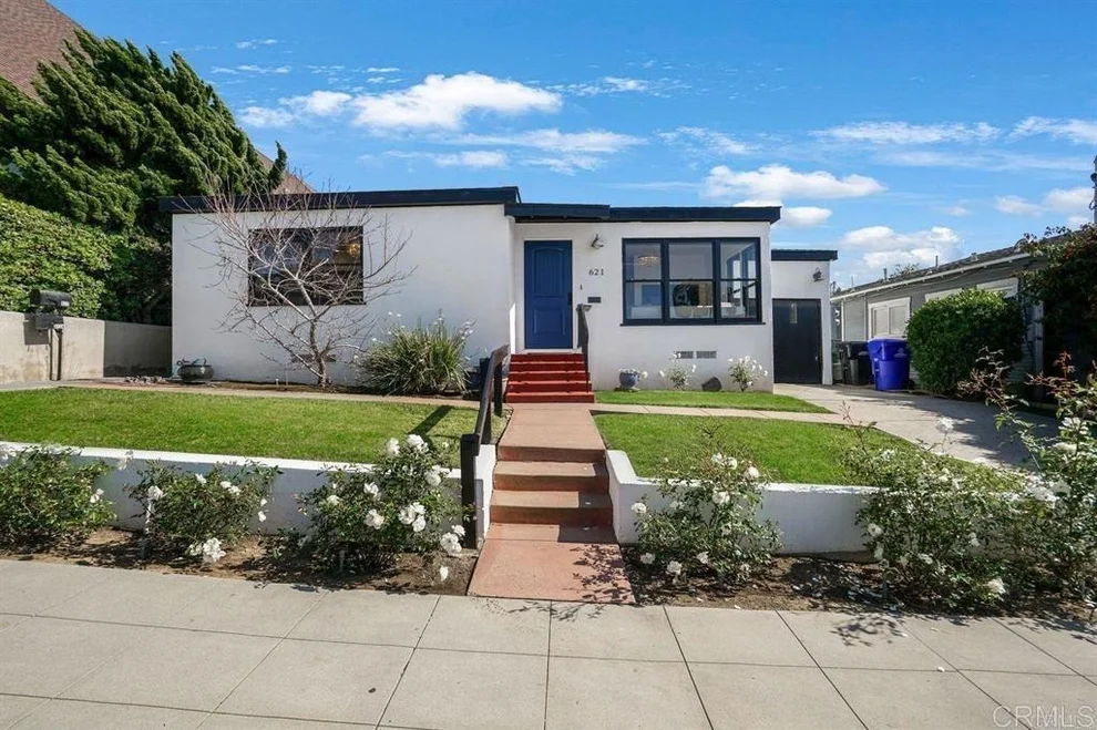 Unit for sale at 621 623 Genter St, La Jolla, CA 92037