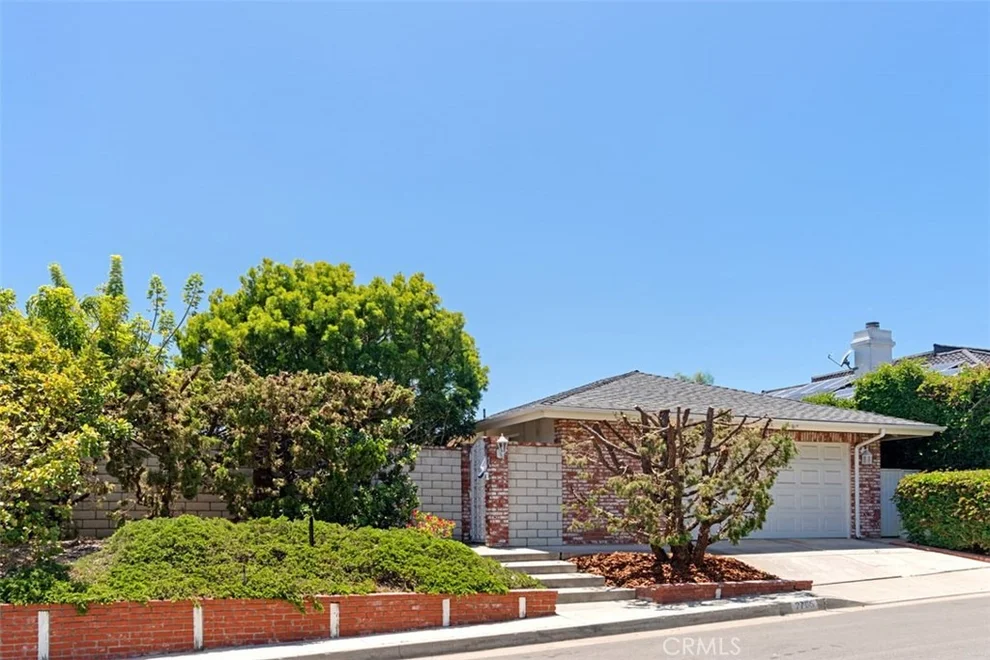Unit for sale at 2705 Via Arboleda, San Clemente, CA 92672