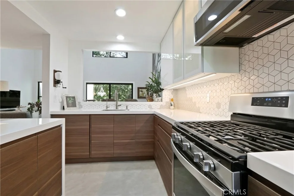 Unit for sale at 5744 E Creekside Avenue, Orange, CA 92869