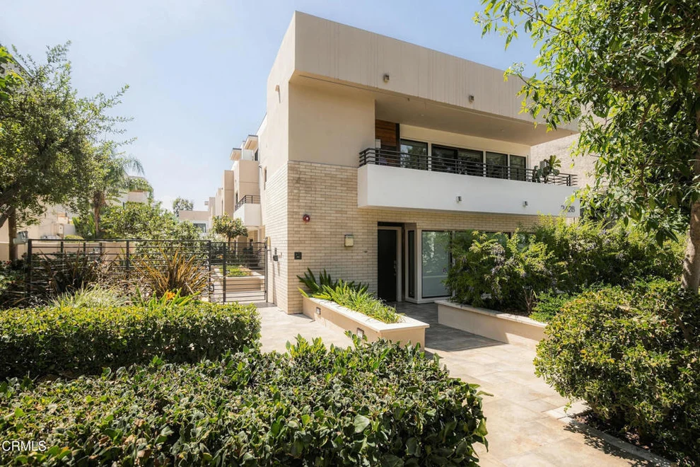 Unit for sale at 2428 E Del Mar, Pasadena, CA 91107