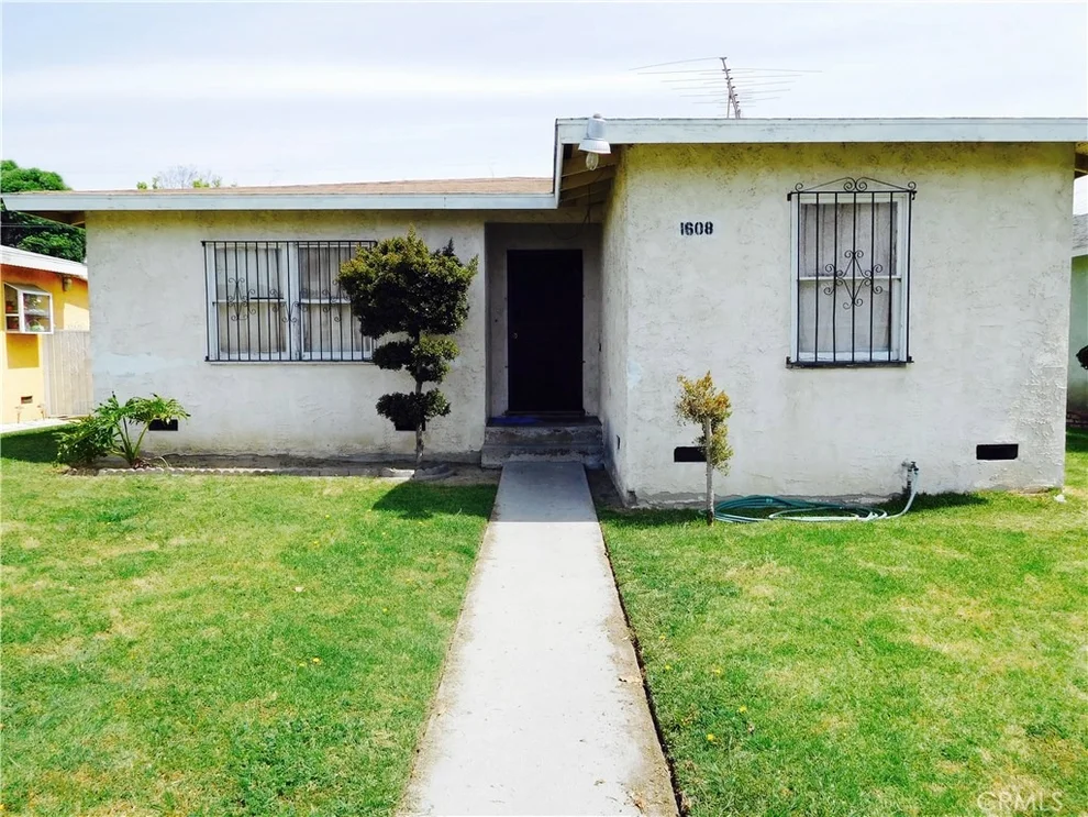 Unit for sale at 1608 S Washington Avenue, Compton, CA 90221