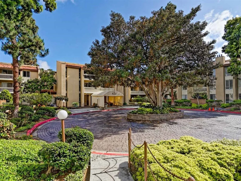 Unit for sale at 1885 Diamond St, San Diego, CA 92109