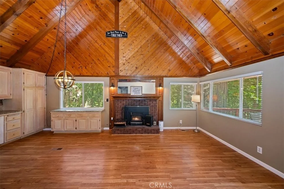 Unit for sale at 363 Castle Gate, Lake Arrowhead, CA 92352