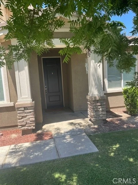 Unit for sale at 8011 Amber Creek Road, Bakersfield, CA 93313