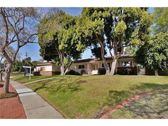 Unit for sale at 3864 Point Loma Avenue, San Diego, CA 92106