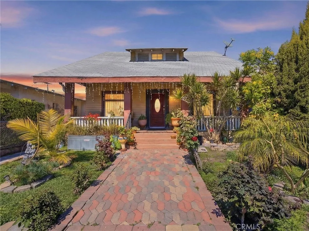 Unit for sale at 123 E 65th Street, Los Angeles, CA 90003