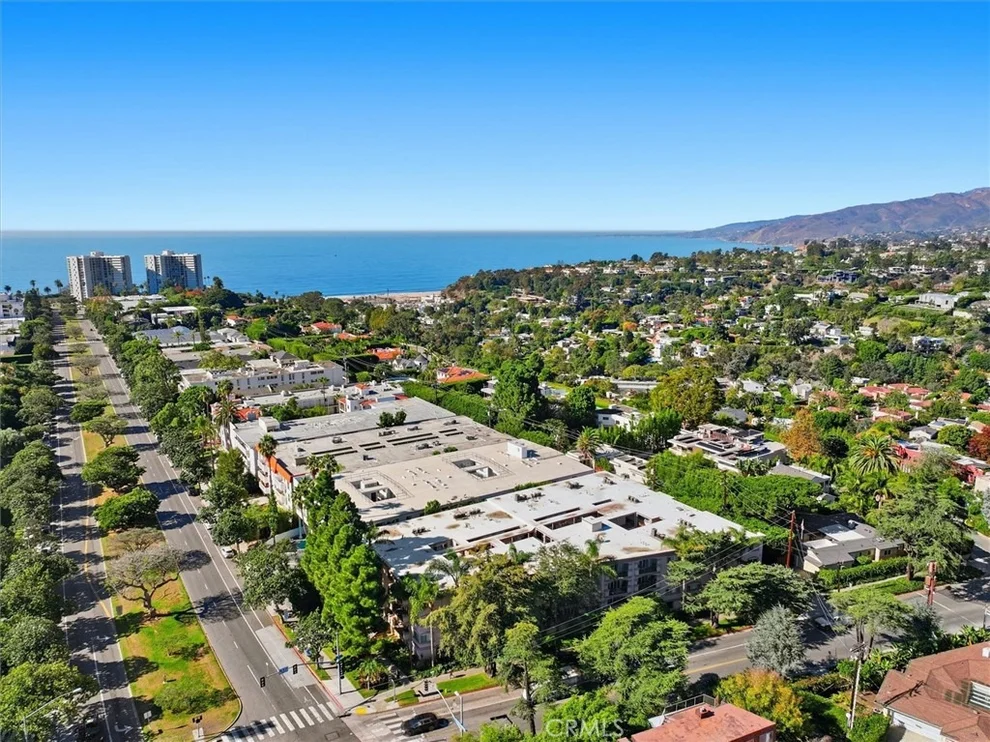Unit for sale at 222 7th Street, Santa Monica, CA 90402