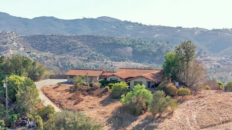 Unit for sale at 30138 Disney Lane, Vista, CA 92084