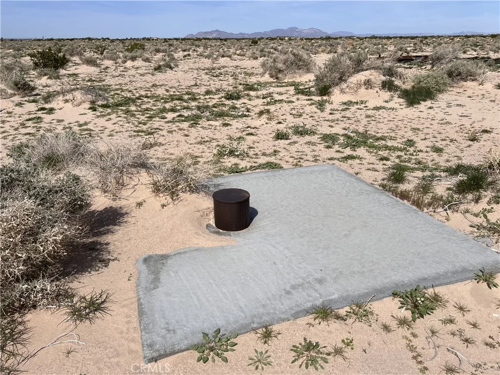 Unit for sale at 34998 Bon View Road, Newberry Springs, CA 92365