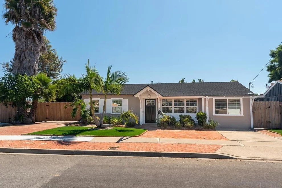 Unit for sale at 3555 Oak Glen, San Diego, CA 92117