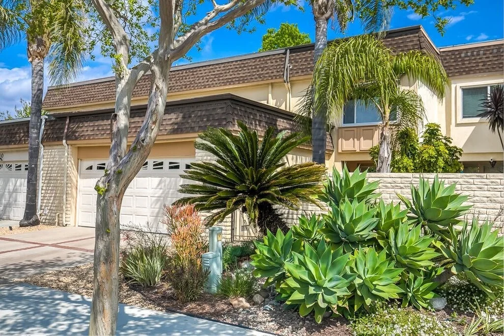 Unit for sale at 8 Queens Wreath Way, Irvine, CA 92612