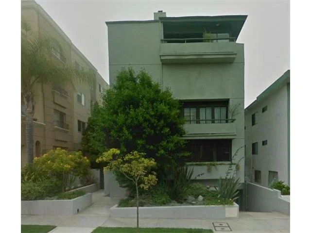 Unit for sale at 11922 Gorham Avenue, Los Angeles, CA 90049