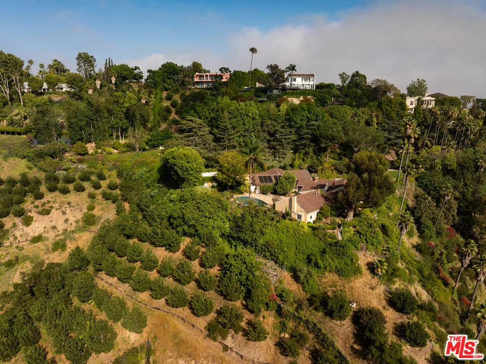 Unit for sale at 1037 Bel Air Court, Los Angeles, CA 90077