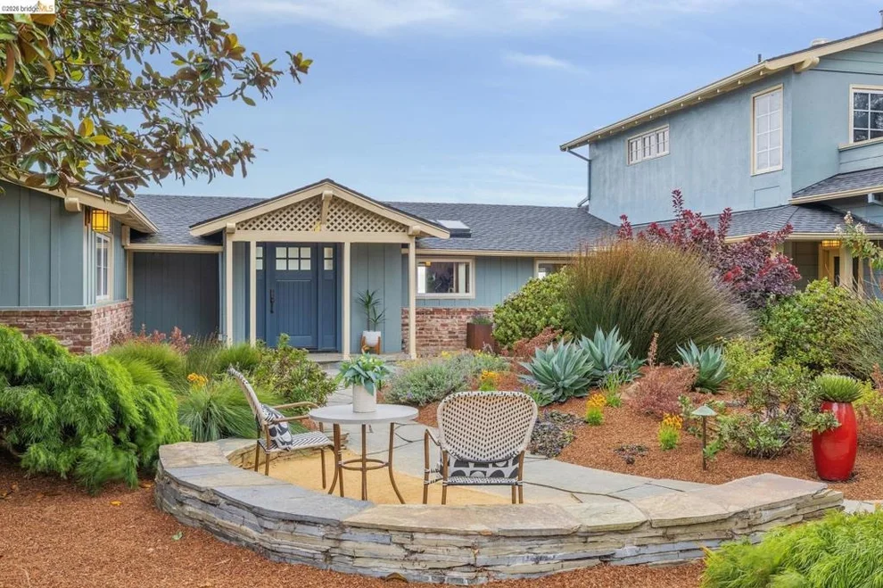 Unit for sale at 36 Kensington Ct, Kensington, CA 94707