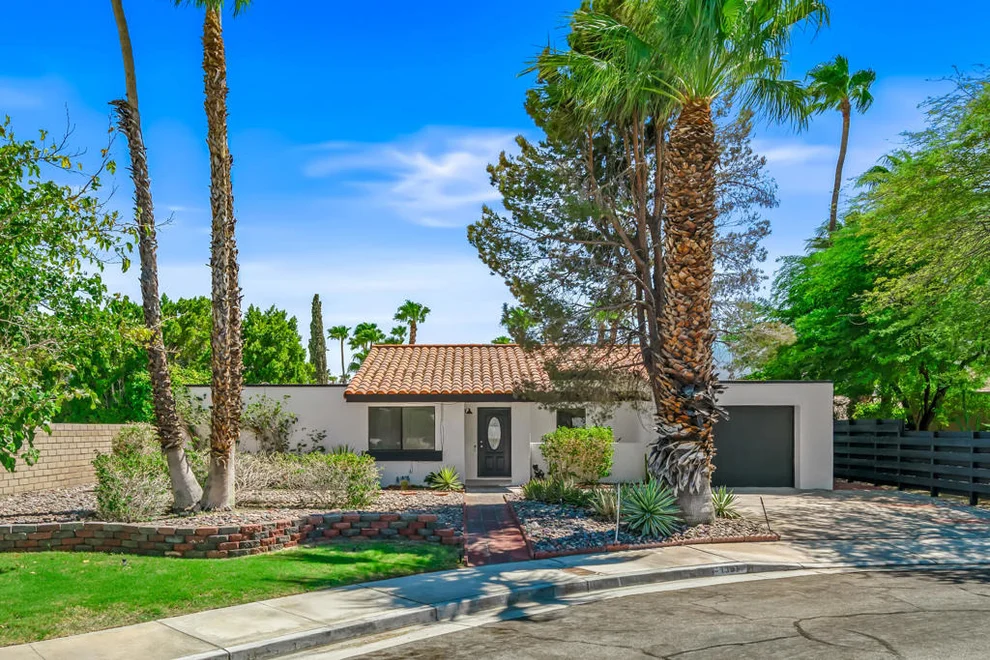 Unit for sale at 1351 E Luna Way, Palm Springs, CA 92262