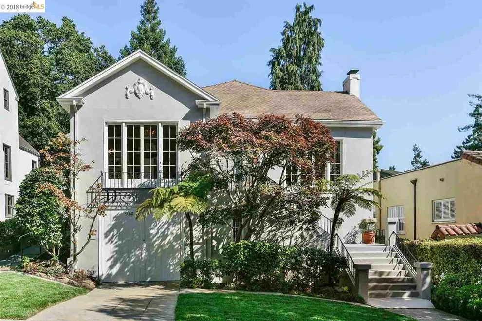 Unit for sale at 968 Grosvenor Pl, Oakland, CA 94610