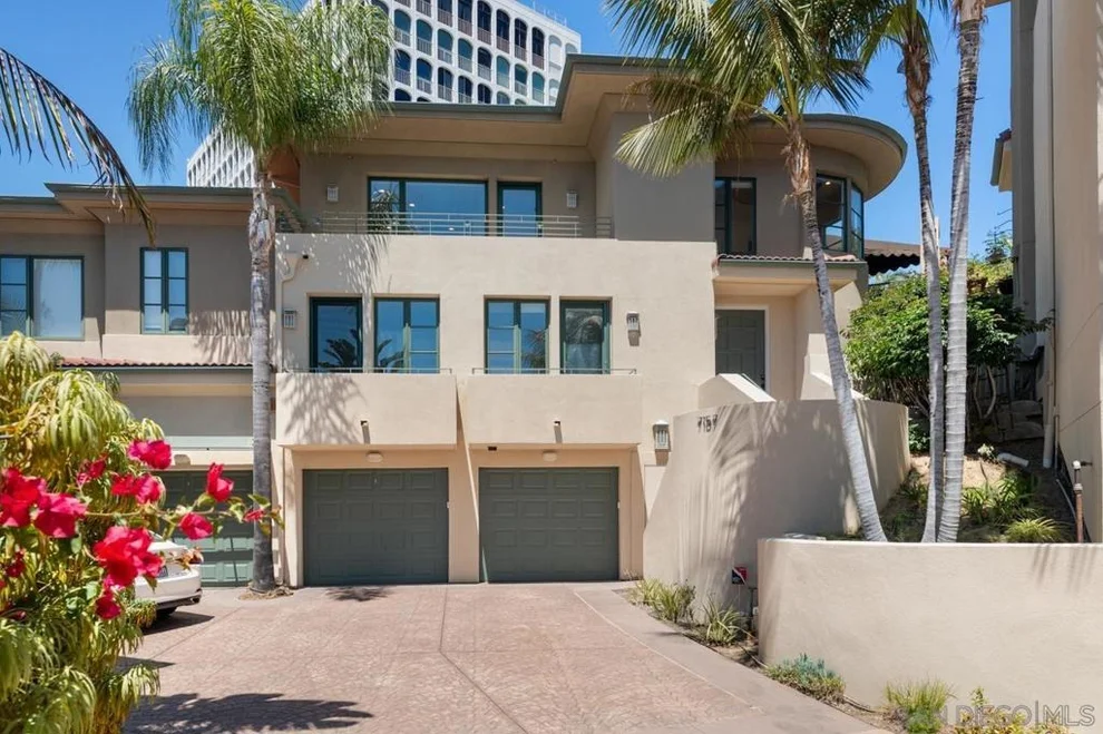 Unit for sale at 7157 Fay Ave, La Jolla, CA 92037