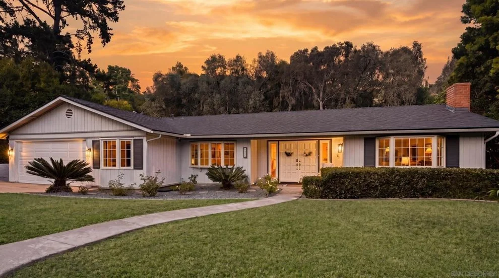 Unit for sale at 6859 Avenida Andorra, La Jolla, CA 92037