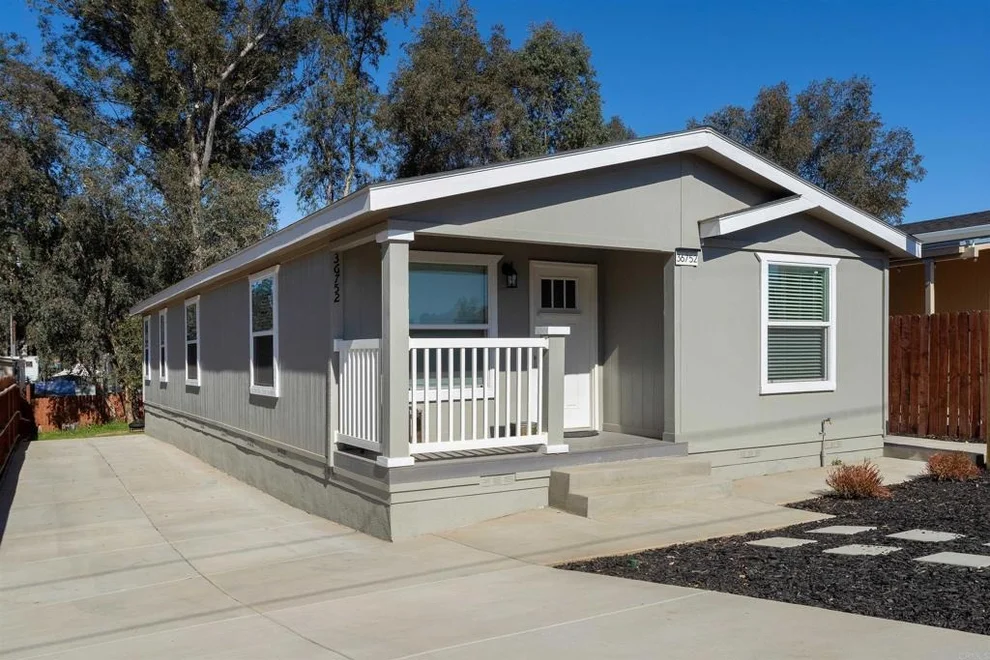 Unit for sale at 18374 Oleander Avenue, Lake Elsinore, CA 92532