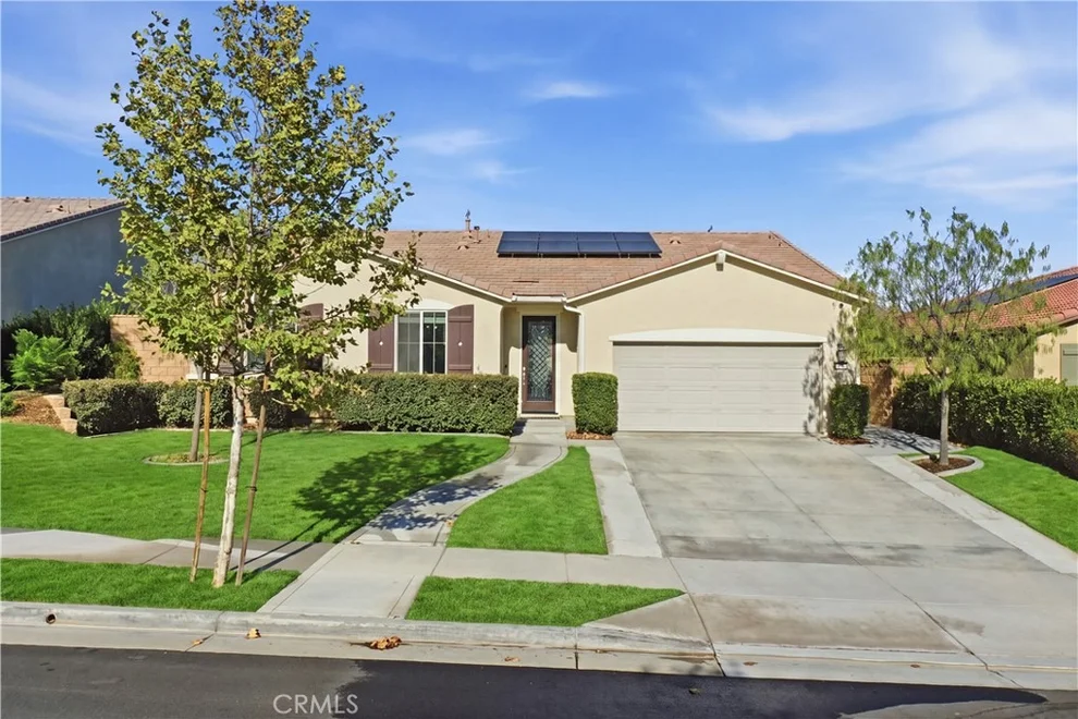 Unit for sale at 32049 Rambling Court, Winchester, CA 92596