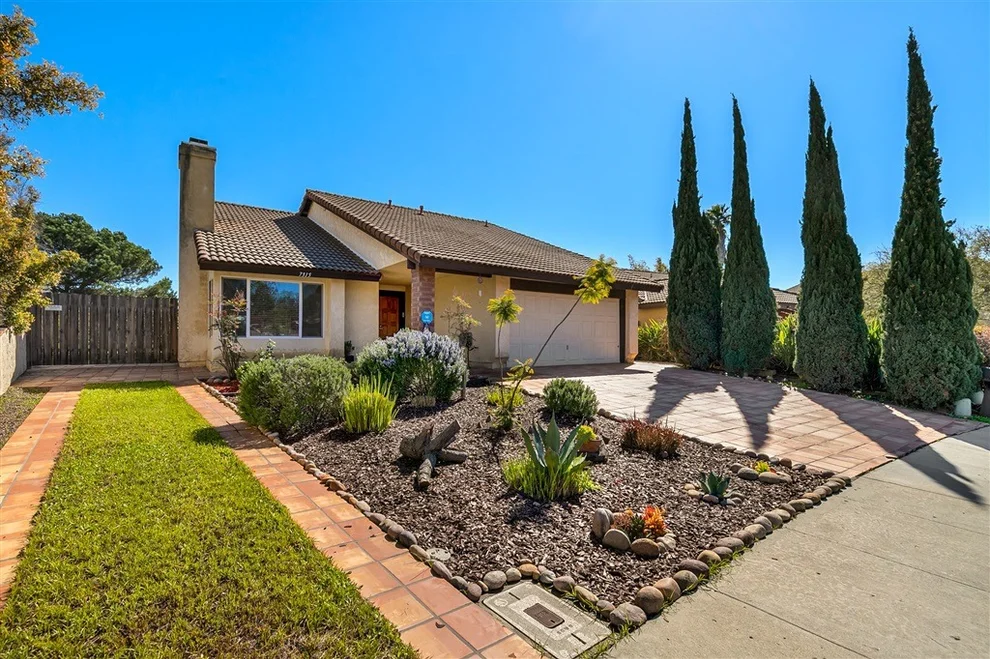 Unit for sale at 7315 Rock Canyon Dr, San Diego, CA 92126