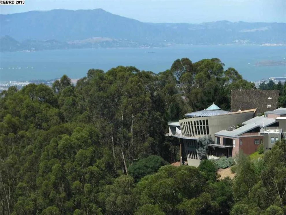 Unit for sale at 6343 SKYLINE BLVD, Oakland, CA 94611-1042