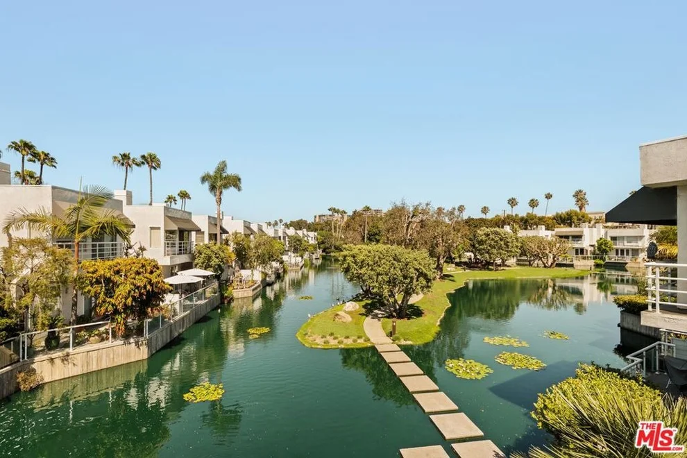 Unit for sale at 610 Harbor Street, Venice, CA 90291