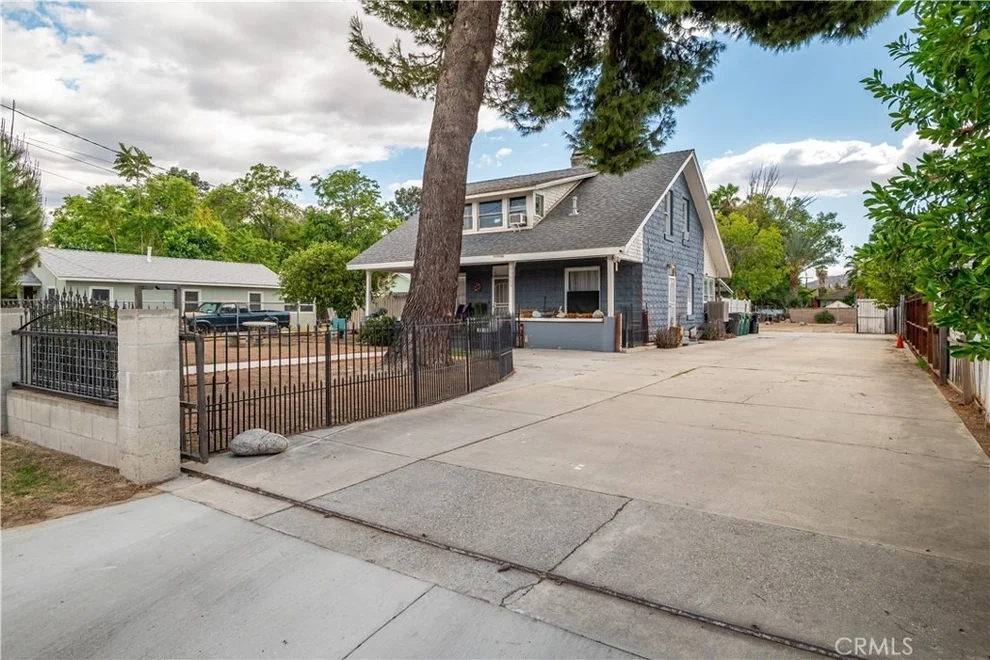 Unit for sale at 40859 Acacia, Hemet, CA 92544