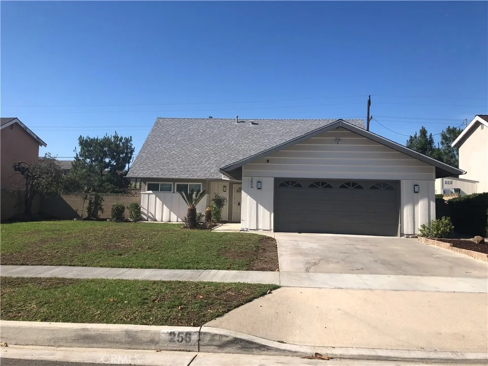Unit for sale at 256 Coronado Drive, Corona, CA 92879