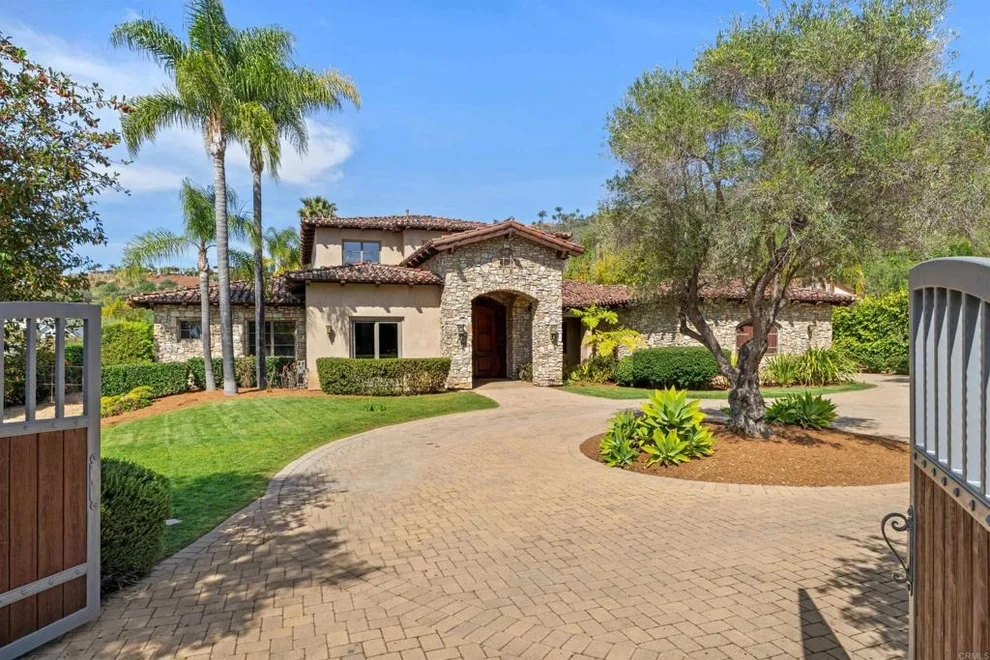 Unit for sale at 2428 Catalina Avenue, Vista, CA 92084