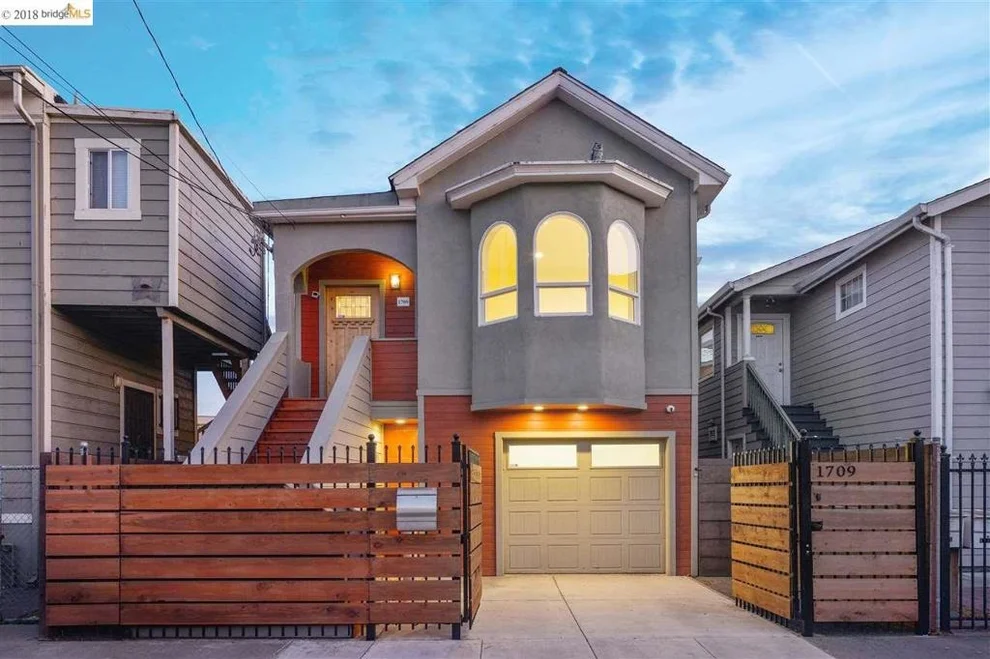 Unit for sale at 1709 Chase St, Oakland, CA 94607