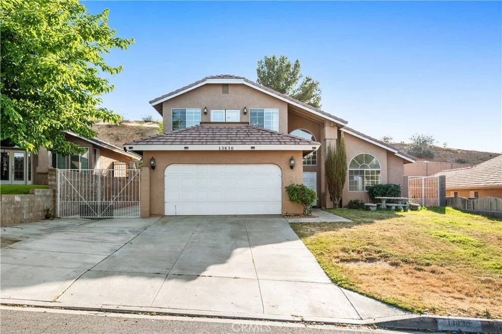 Unit for sale at 13830 Hidden Valley, Victorville, CA 92395