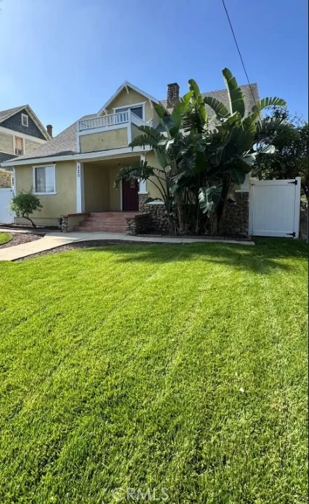 Unit for sale at 520 E 8th, Corona, CA 92879