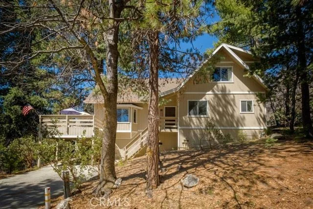 Unit for sale at 27332 Elmwood Drive, Lake Arrowhead, CA 92352