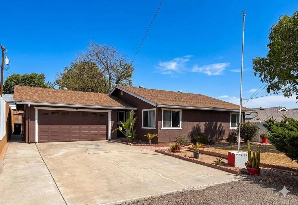 Unit for sale at 10132 Conejo Lane, Santee, CA 92071