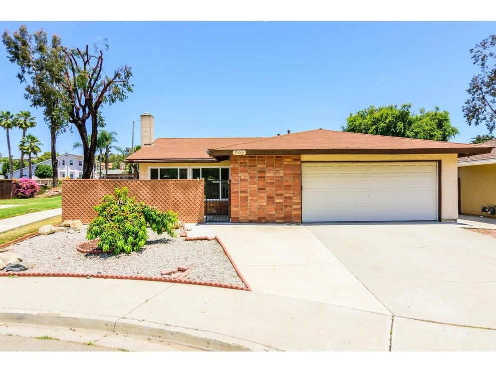 Unit for sale at 602 Monterey Cir, San Marcos, CA 92069