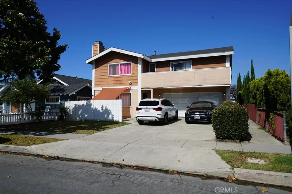 Unit for sale at 1735 Orizaba Avenue, Long Beach, CA 90804