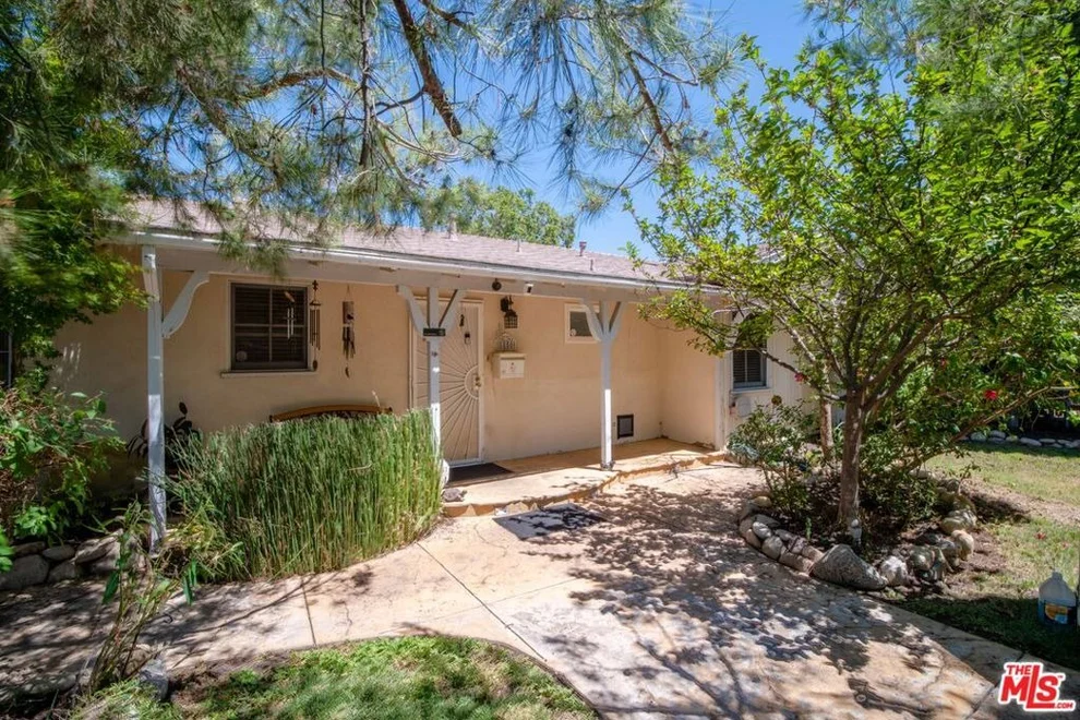 Unit for sale at 8850 SWINTON Avenue, North Hills, CA 91343