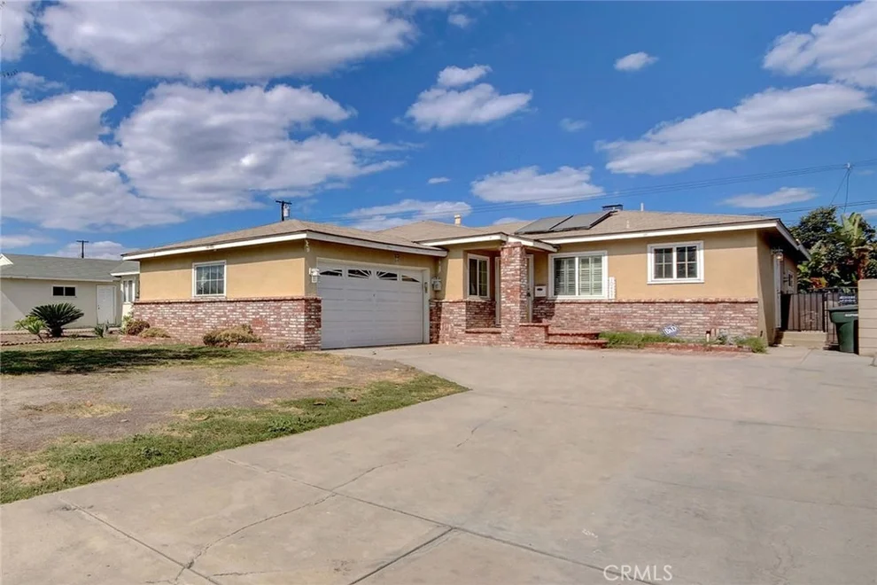 Unit for sale at 10457 Hopland Street, Bellflower, CA 90706