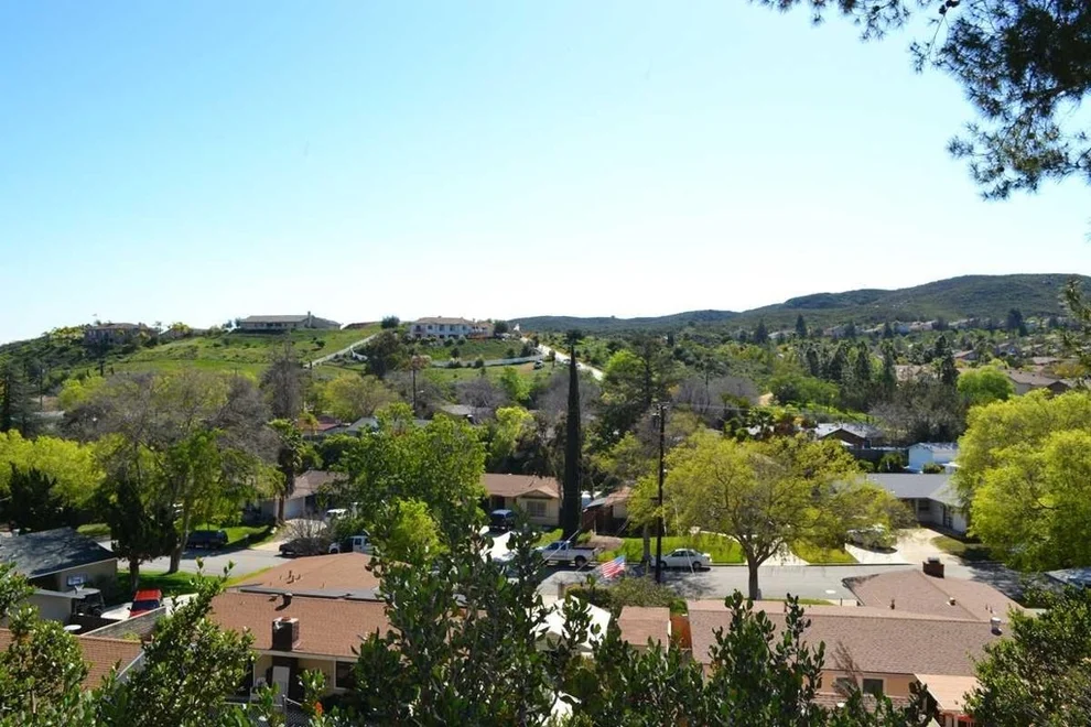 Unit for sale at 12215 Wilsey, Poway, CA 92064