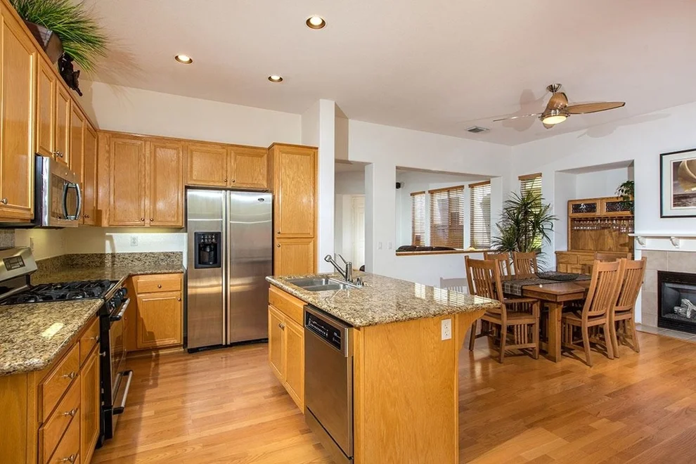 Unit for sale at 11945 Miro Circle, San Diego, CA 92131
