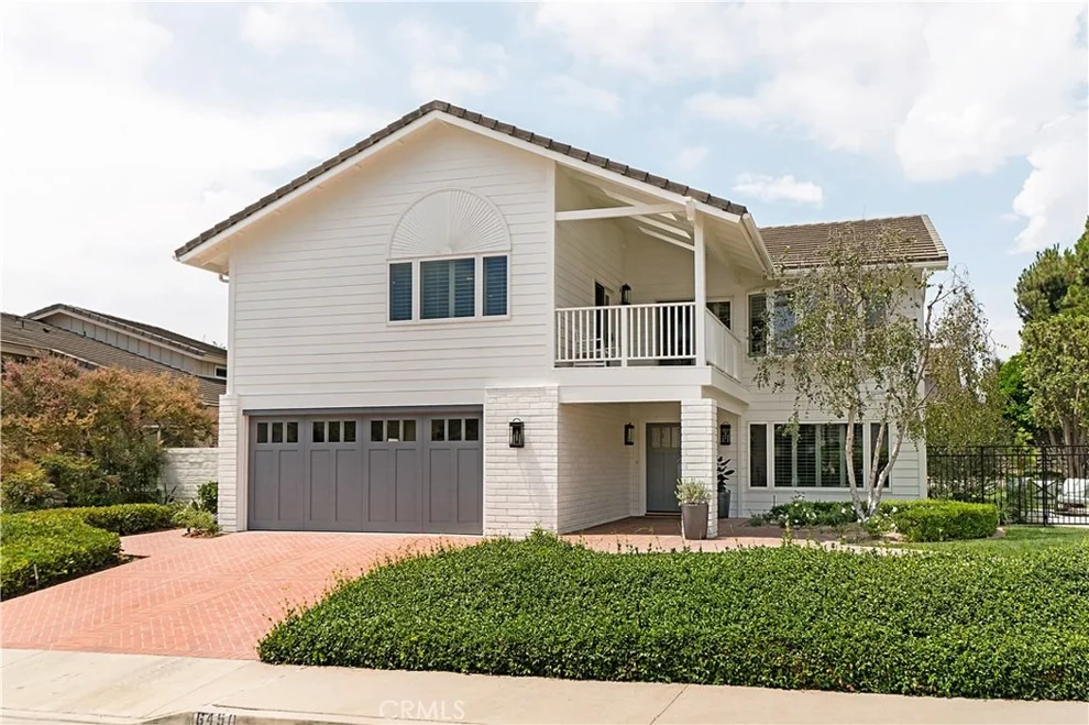 Unit for sale at 6450 E Surrey Drive, Long Beach, CA 90815