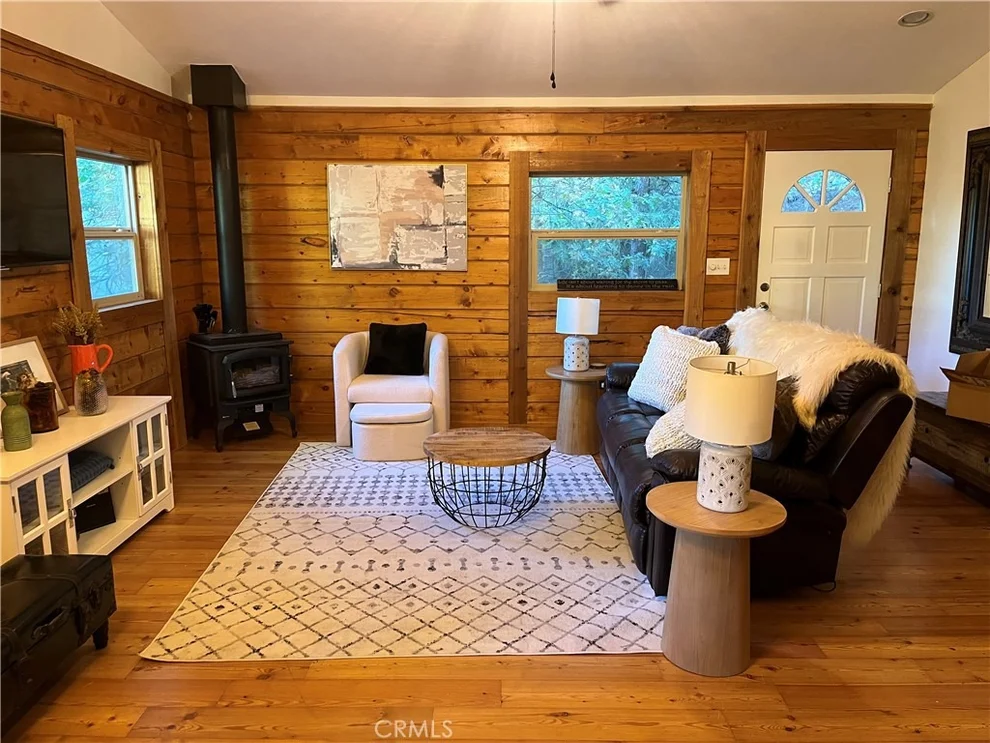 Unit for sale at 24839 Felsen Drive, Crestline, CA 92325